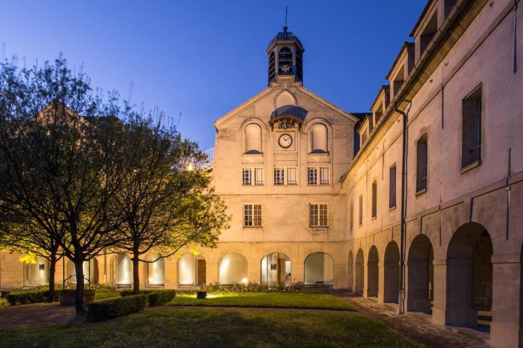 Chic Apart With Great View Of Paris Lejlighed Saint-Denis  Eksteriør billede